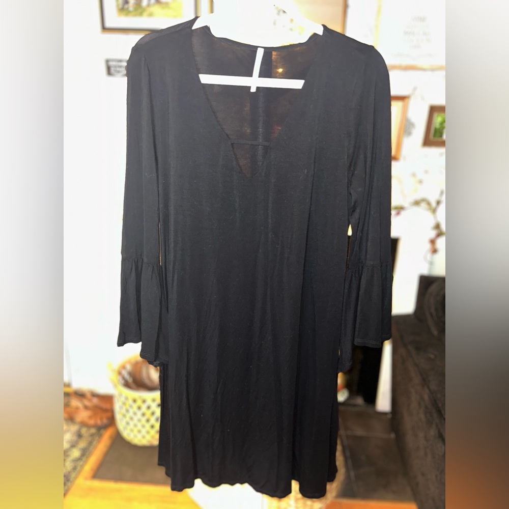 Must BUY 2 Items‼️ S-Twelve Black Long Bell Sleeve Dress